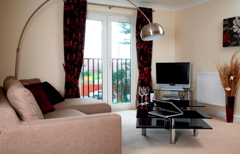 Basingstoke Apartments - Westlands House, City Centre, Home-From-Home Ngoại thất bức ảnh